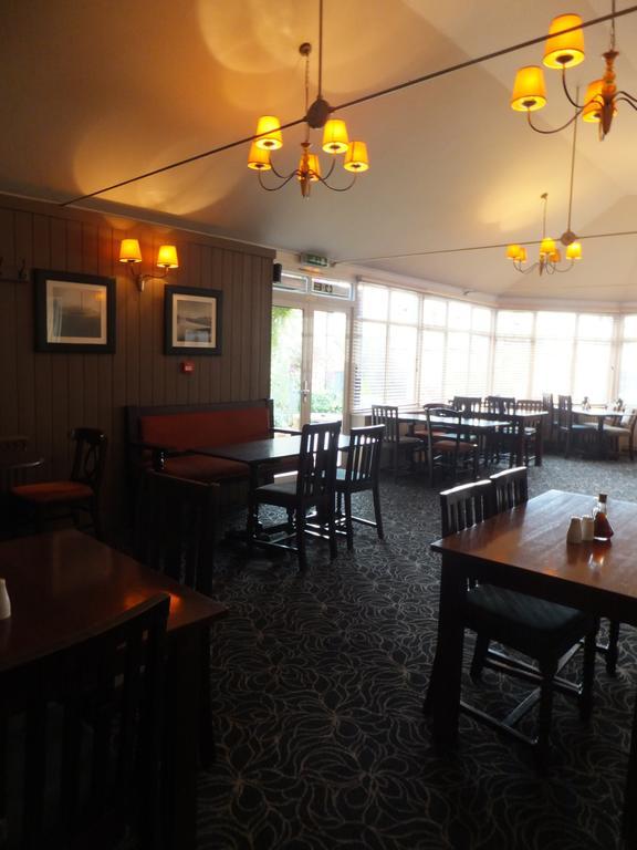 Hotel The Red Lion, Stretham Esterno foto
